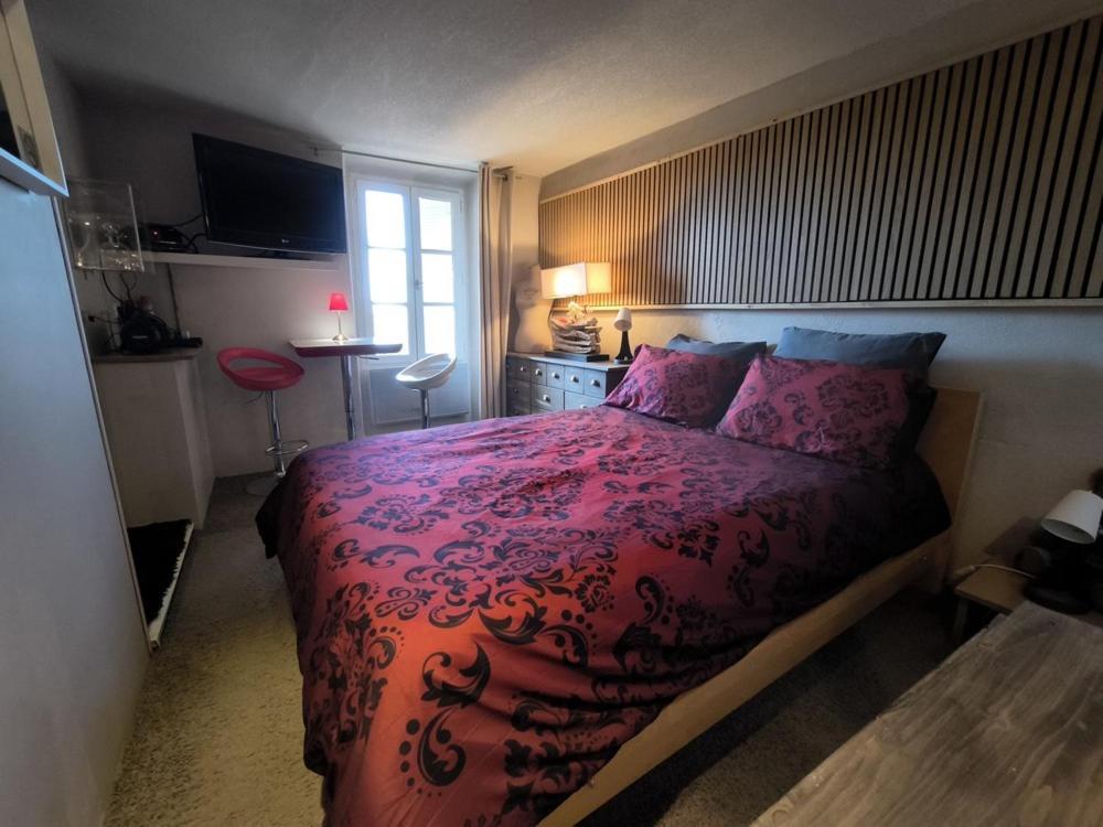 Love-Room Discret 40 M2 Bormes Les Mimosas Village Avec Terrasse Exterior photo